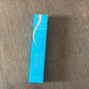 thrive causemetics Brilliant Eye Brightener - Emma